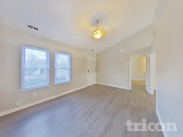 1224 Settlers Bridge Ct — Photo 3