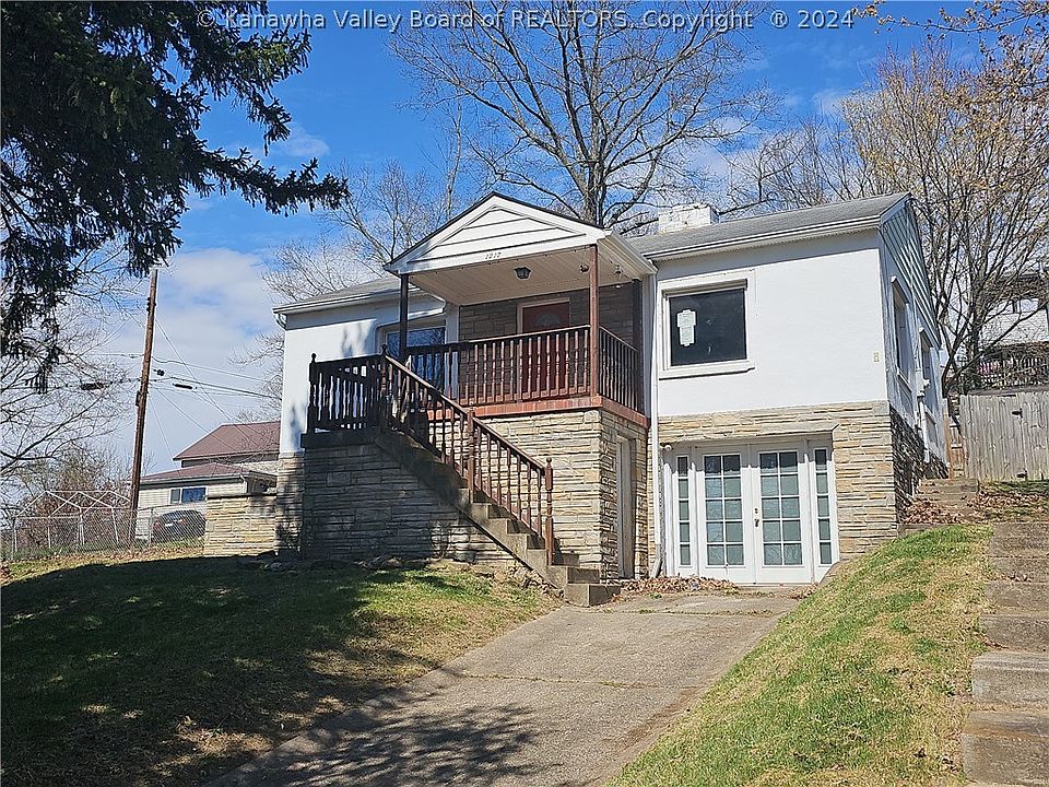 1st image of 1217 Woodland Dr