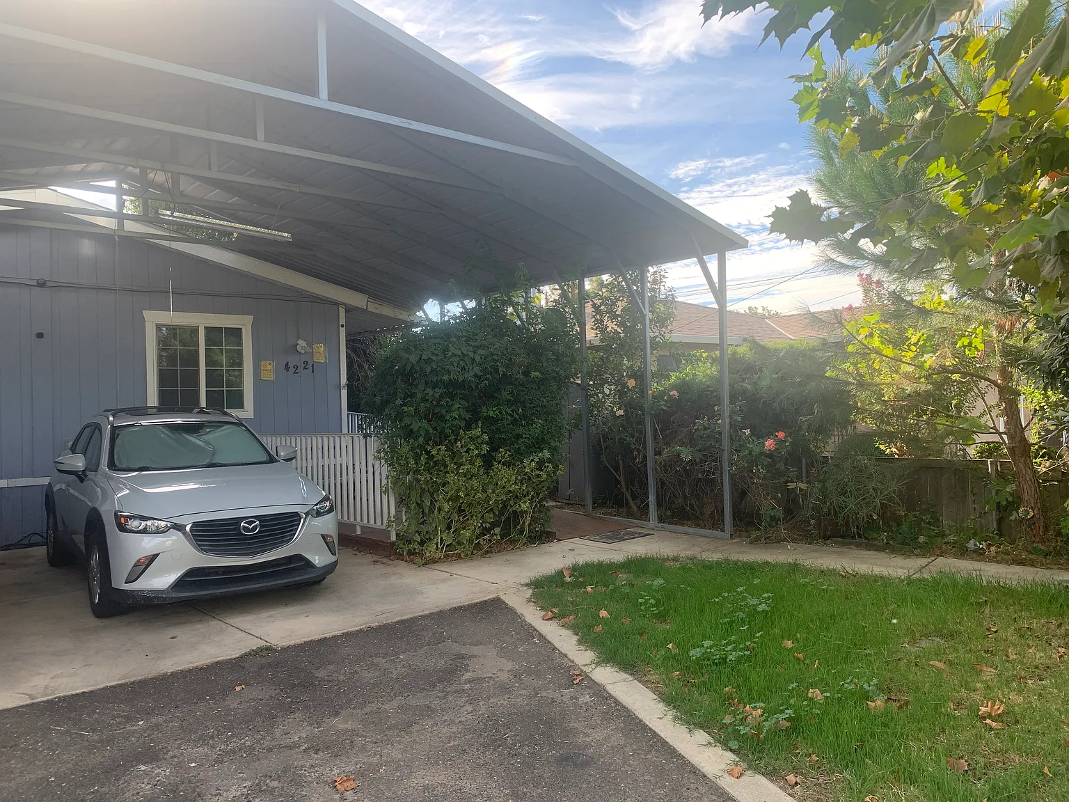 3 bed, 850 sqft, $2,150 — Photo 2