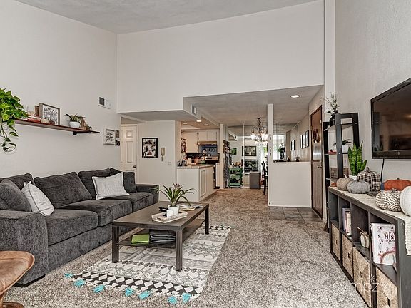 3rd image of 2323 Adams Ave APT 202
