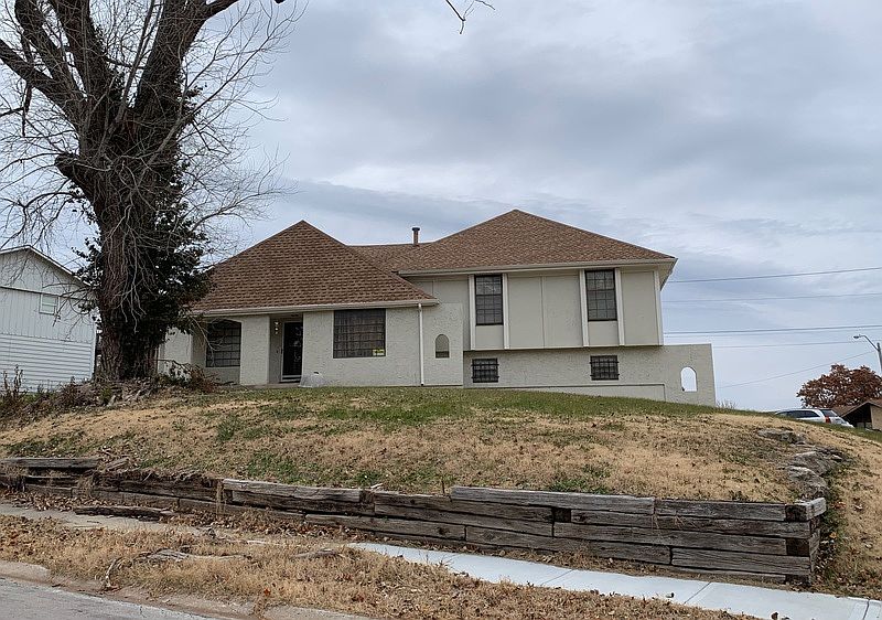 1st image of 5216 Lawn Ave