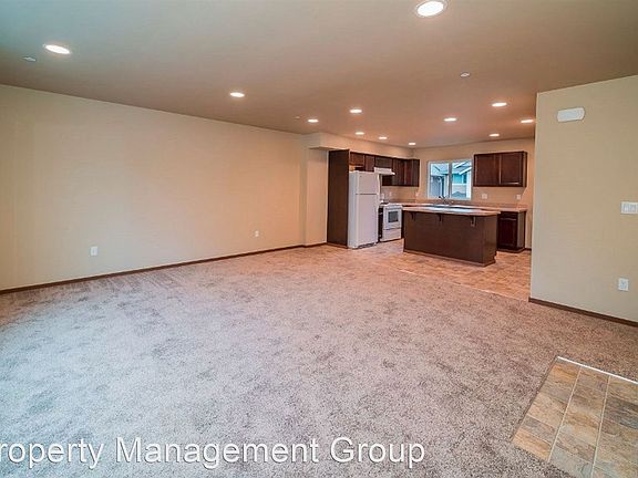 3rd image of 4305 113th Pl NE Unit 104