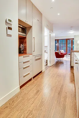 Rented by Compass | media 18