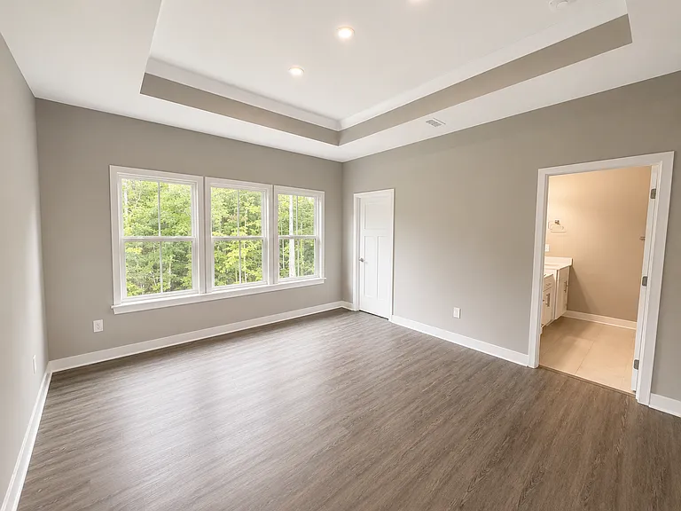 12 Questover Dr — Photo 4