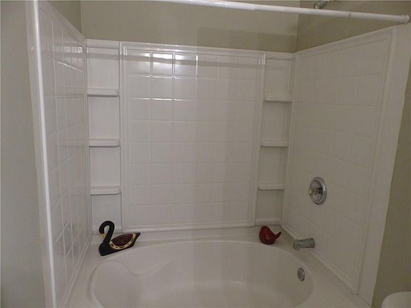 5th image of 3274 Hidden Cove Cir