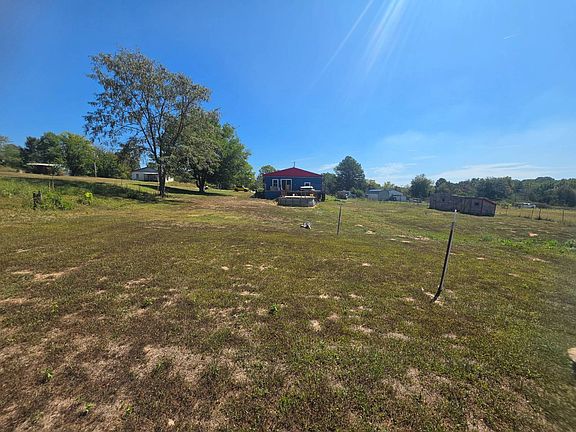2nd image of 1081 Middlebrook Rd