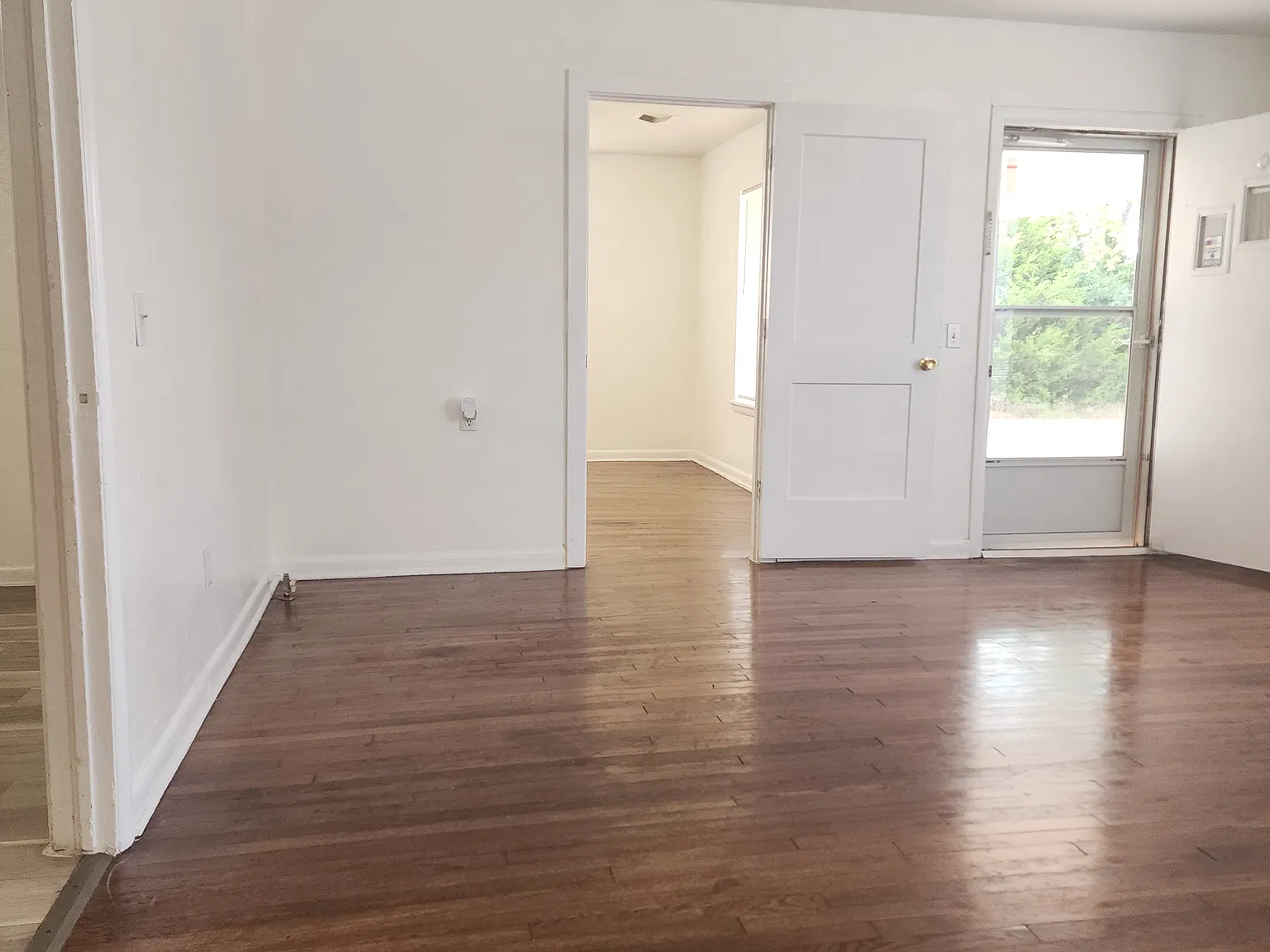 3 bed, 1600 sqft, $1,550 — Photo 4