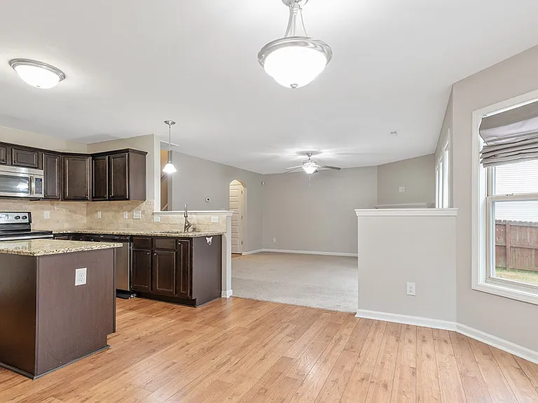 630 Flaherty Ave — Photo 8