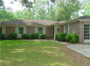 810 Dyches Dr, Savannah, GA 31406