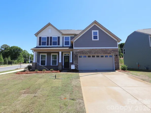 1745 Boulder Ridge Dr, Gastonia, NC 28052