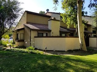 21515 Erwin St, Woodland Hills, CA 91367