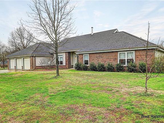 3rd image of 8779 W Forest Hills Dr