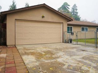 1602 W Princeton Ct, Visalia, CA 93277