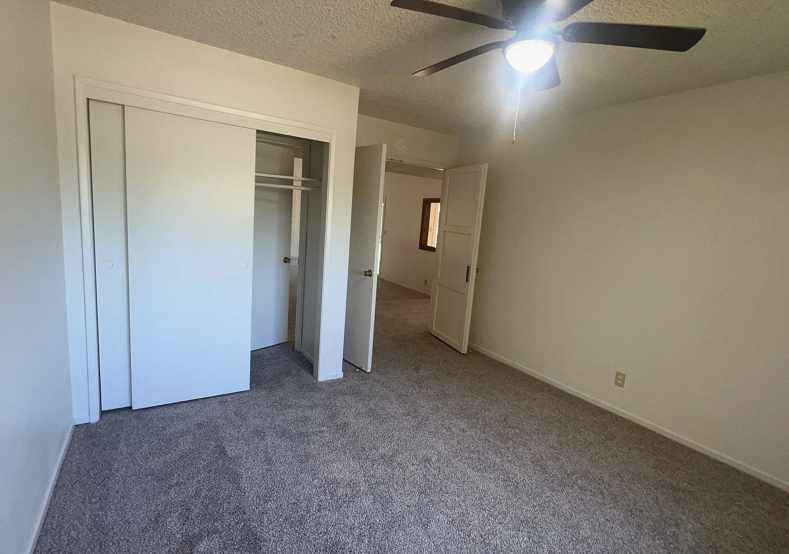 303 Diane Ct, Merced — Photo 2