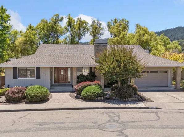 8819 Hood Mountain Way, Santa Rosa, CA 95409