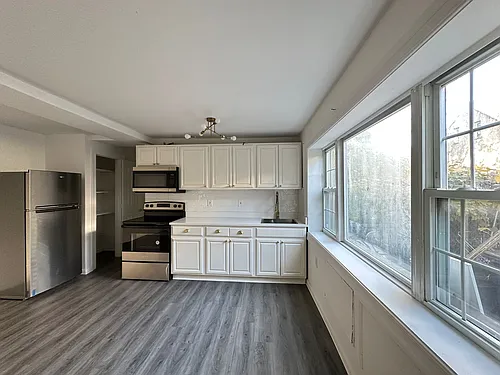 140 71st St Photo 1