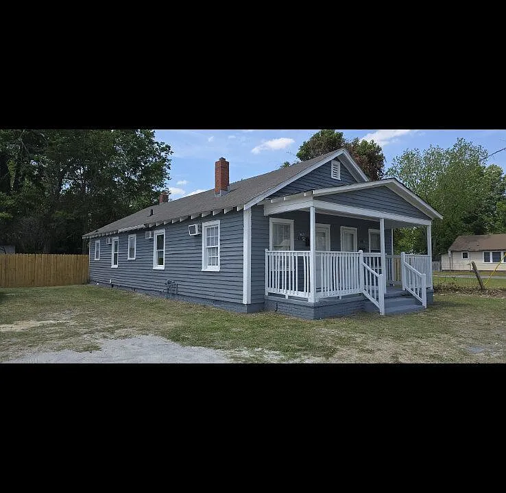 412A Davis St