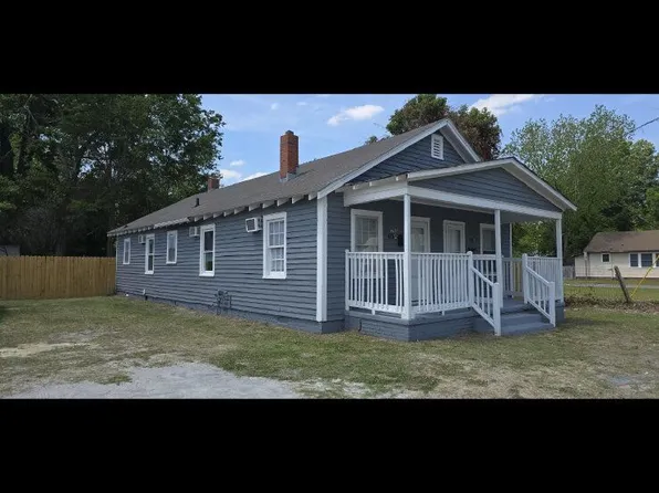 412A Davis St, Greenville, NC 27834