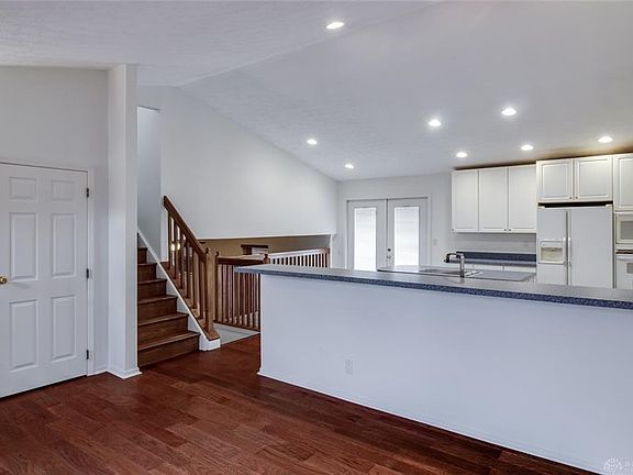 3rd image of 8018 Saddle Ct
