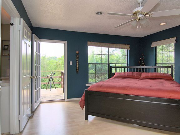 2nd image of 2817 De Soto Dr