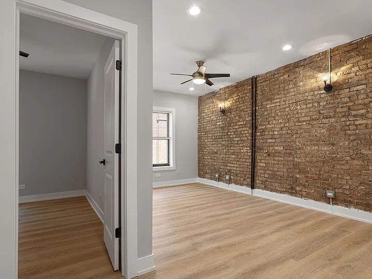 The Juneway Terrace — Photo 15