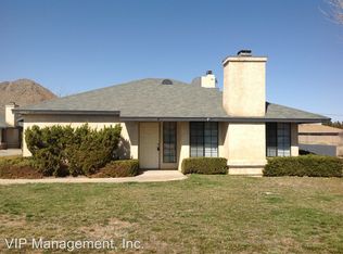20296 Zuni Rd APT 4, Apple Valley, CA 92307