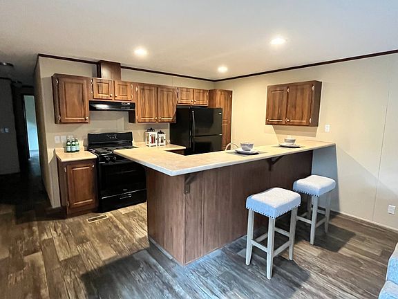 3rd image of 1133 Daisy Ln #12