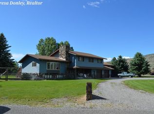 2208 Berdahl Ave, Cody, WY 82414