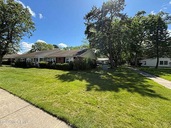 4th image of 315d Coventry Court #D
