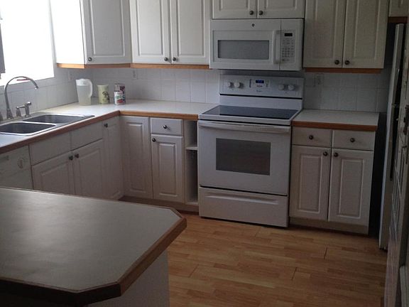 5th image of 200 Saint Andrews Blvd APT 1207