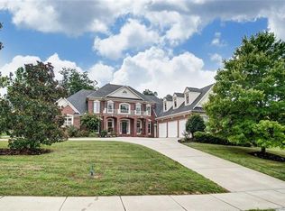 2201 Highland Forest Dr, Waxhaw, NC 28173