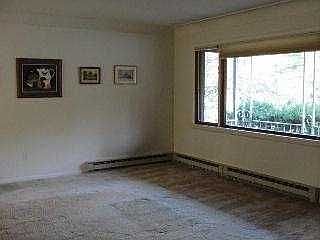 2nd image of 6015 Sylvan Green Rd