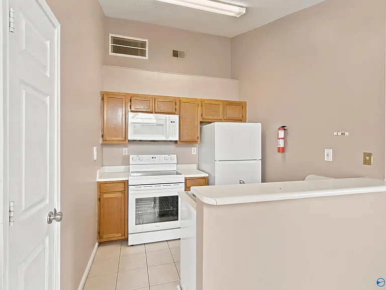 104 Waters Edge Ln #104 — Photo 5