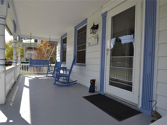 3rd image of 115 E Charlotte Ave