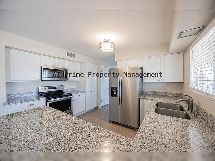 5849 S College Ave — Photo 12