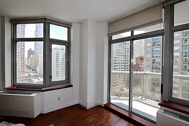 Rented by Luxus Manhattan Realty