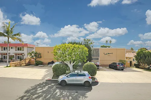 1551 Chalcedony St Photo 1