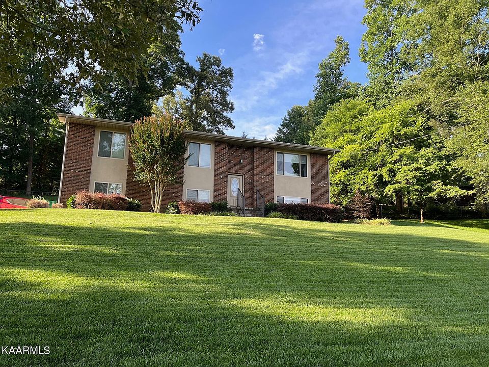 1st image of 628 Greenwich Dr
