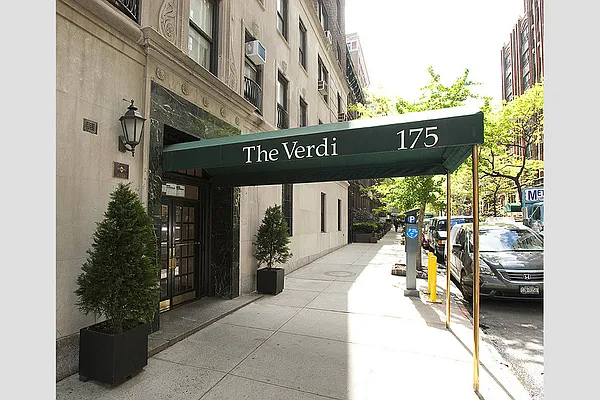 Rented by Stribling | media 37