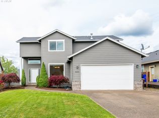 845 Meadow Dr, Molalla, OR 97038