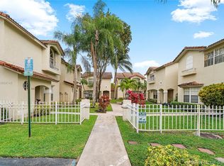 517 NW 108th Ter #2L, Pembroke Pines, FL 33026