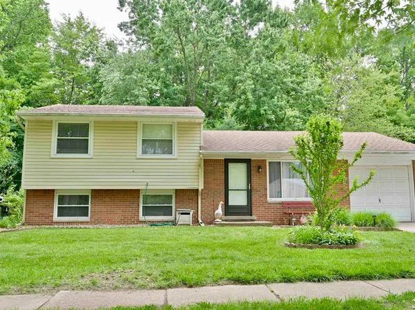 7089 Cranbrook Dr, Lambertville, MI 48144
