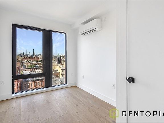 3rd image of 54 W 125th St #806