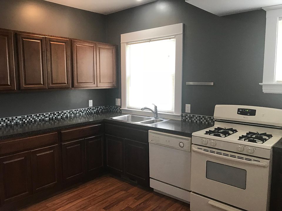 1st image of 1449 Genessee St SE #1