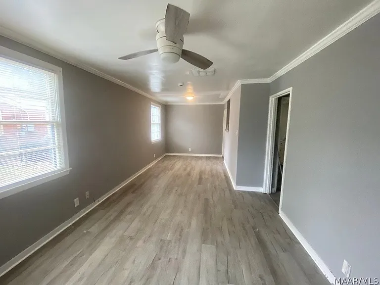 3220 Doris Cir — Photo 3