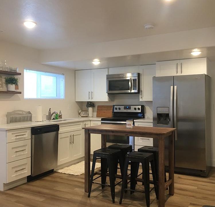 1st image of 305 N 360 E