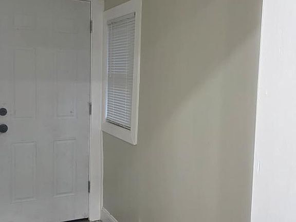 5th image of 16 Landing St