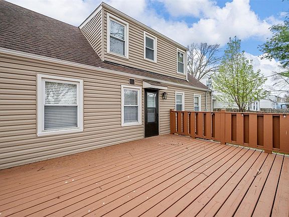 4th image of 6821 Circleview Dr