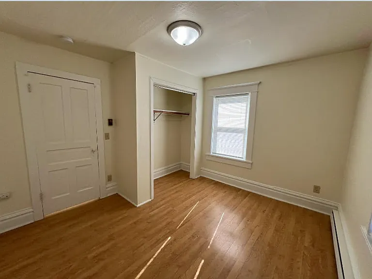 532 E Cook St #3 — Photo 6