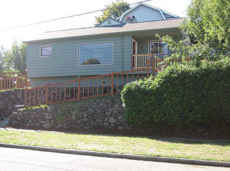 View of home from Ravenna Ave NE